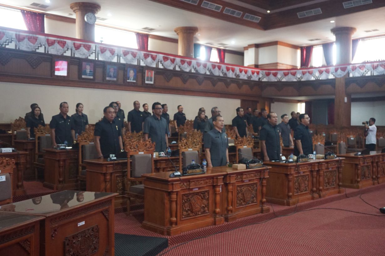 RAPAT PARIPURNA KE-2 PENGUMANAN CALON WALIKOTA DAN WAKIL WALIKOTA DENPASAR TERPILH TAHUN 2024