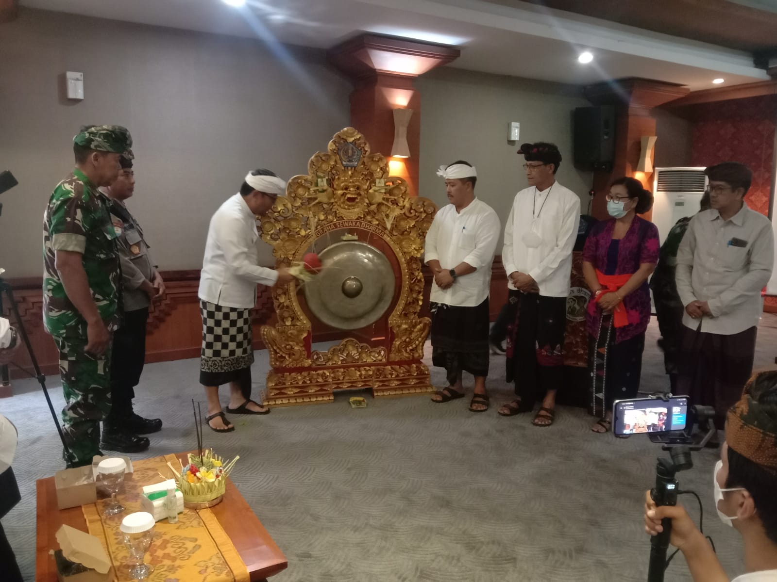 PESAMUAN XI PASEMETONAN AGUNG NARARYA DALEM BENCULUK TEGEH KORI KOTA DENPASAR.