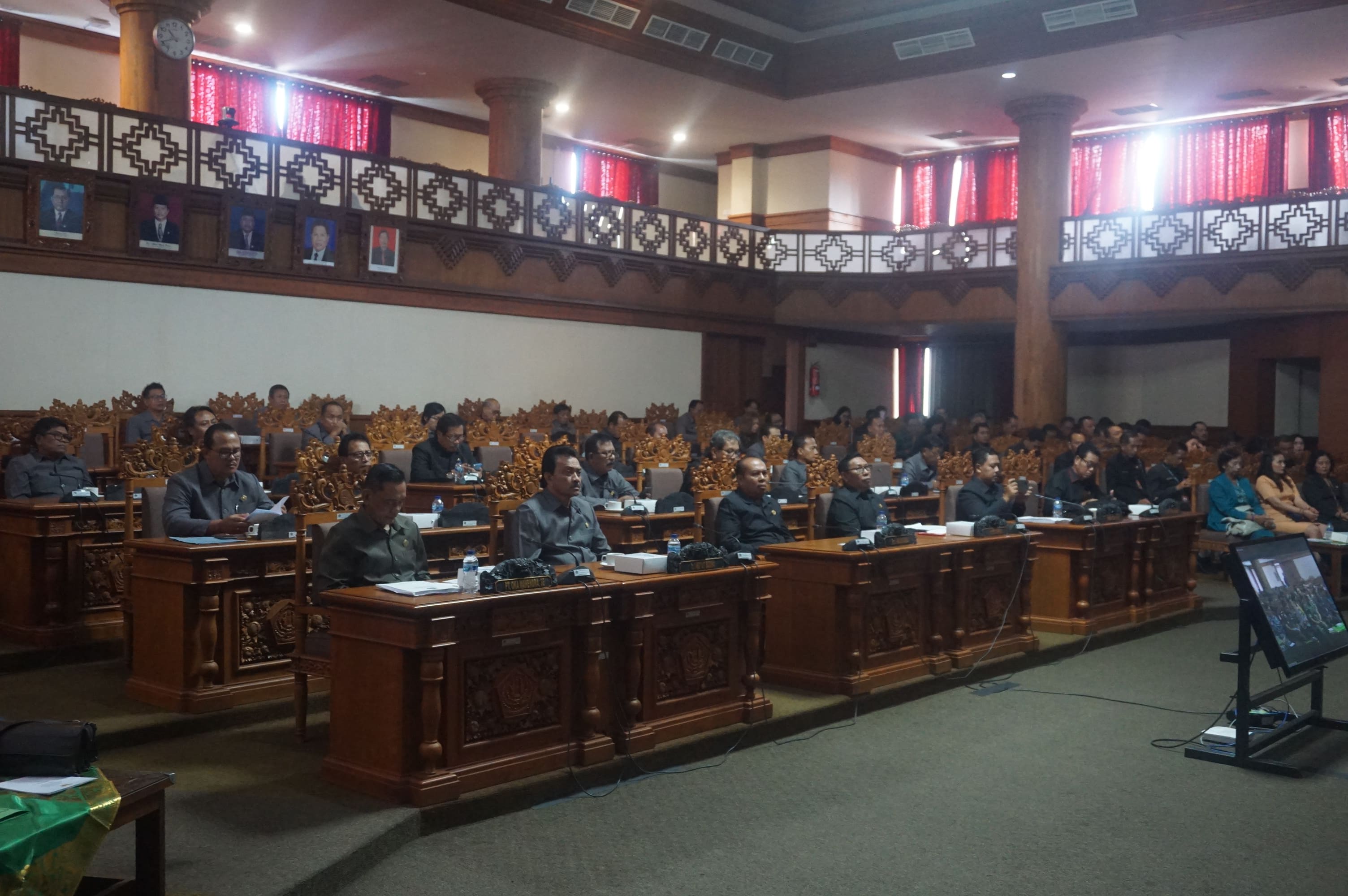 DPRD KOTA DENPASAR MENGGELAR RAPAT PARIPURNA DENGAN AGENDA PENYAMPAIAN LAPORAN KETERANGAN PERTANGGUNGJAWABAN (LKPJ) WALIKOTA DENPASAR TAHUN ANGGARAN 2022