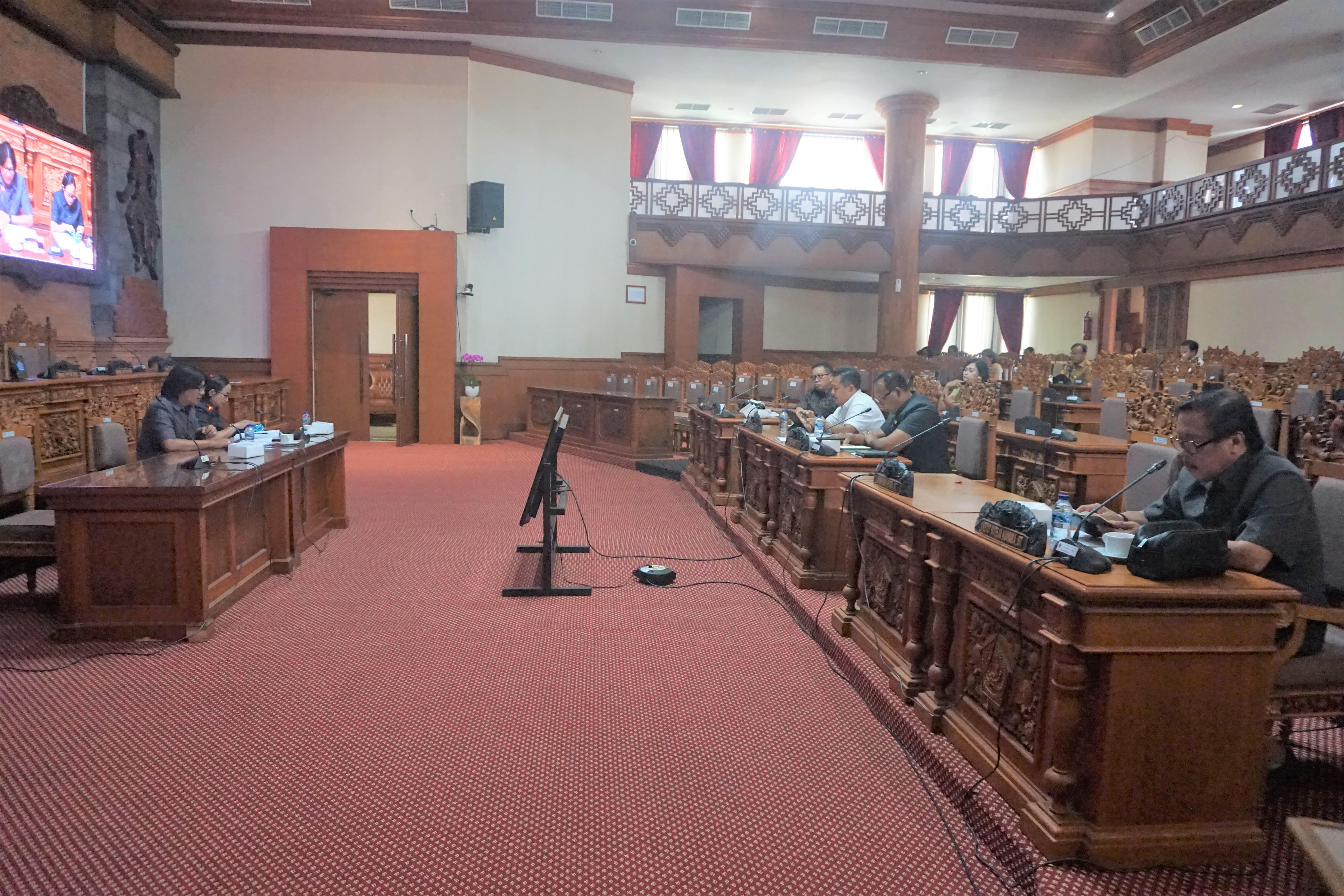 PANSUS XXIX DPRD CERMATI LKPJ WALI KOTA DENPASAR TA 2023
