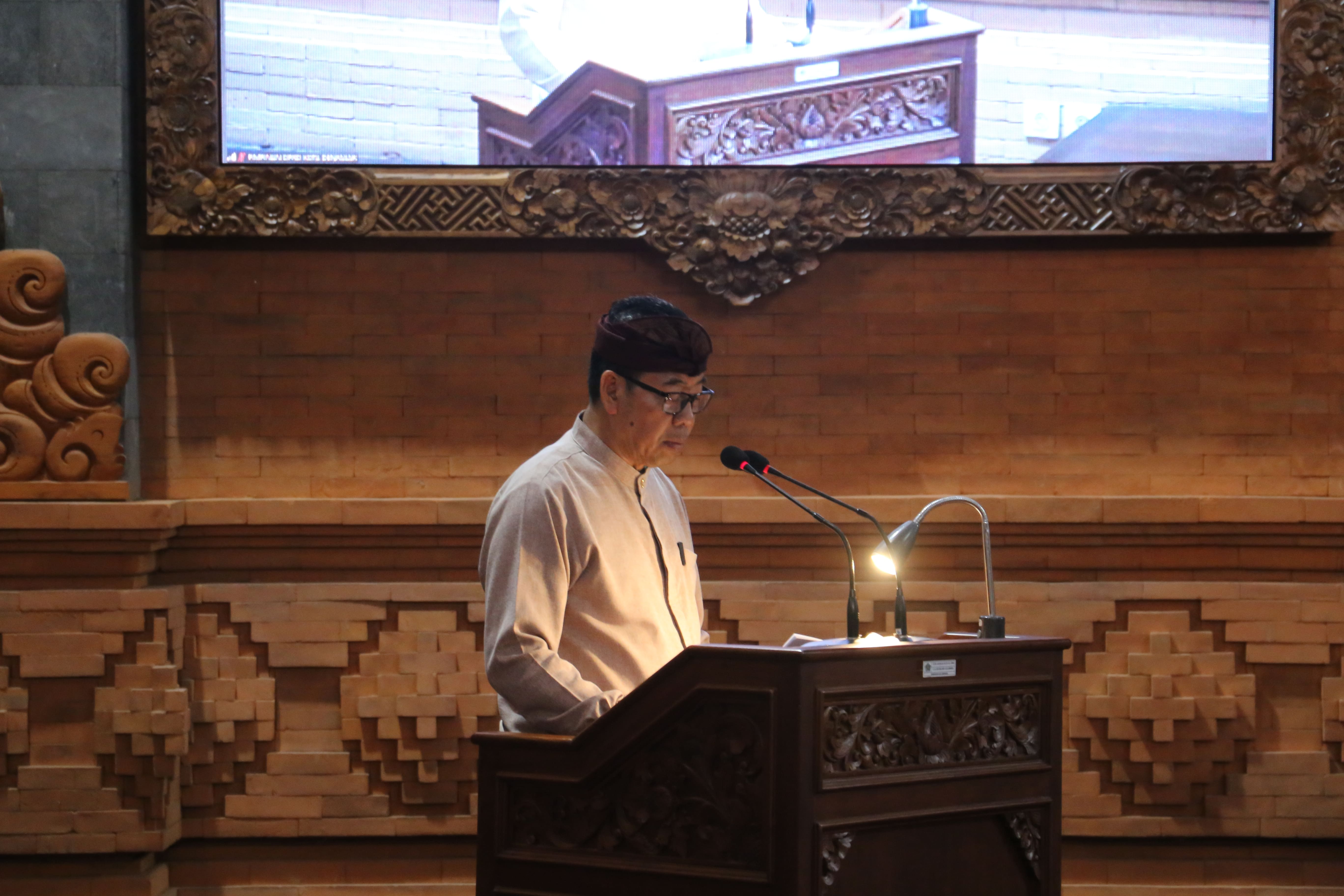 PANSUS III SAMPAIKAN LAPORAN HASIL PEMBAHASAN RANPERDA RPJMD SEMESTA BERENCANA KOTA DENPASAR TAHUN 2025-2029