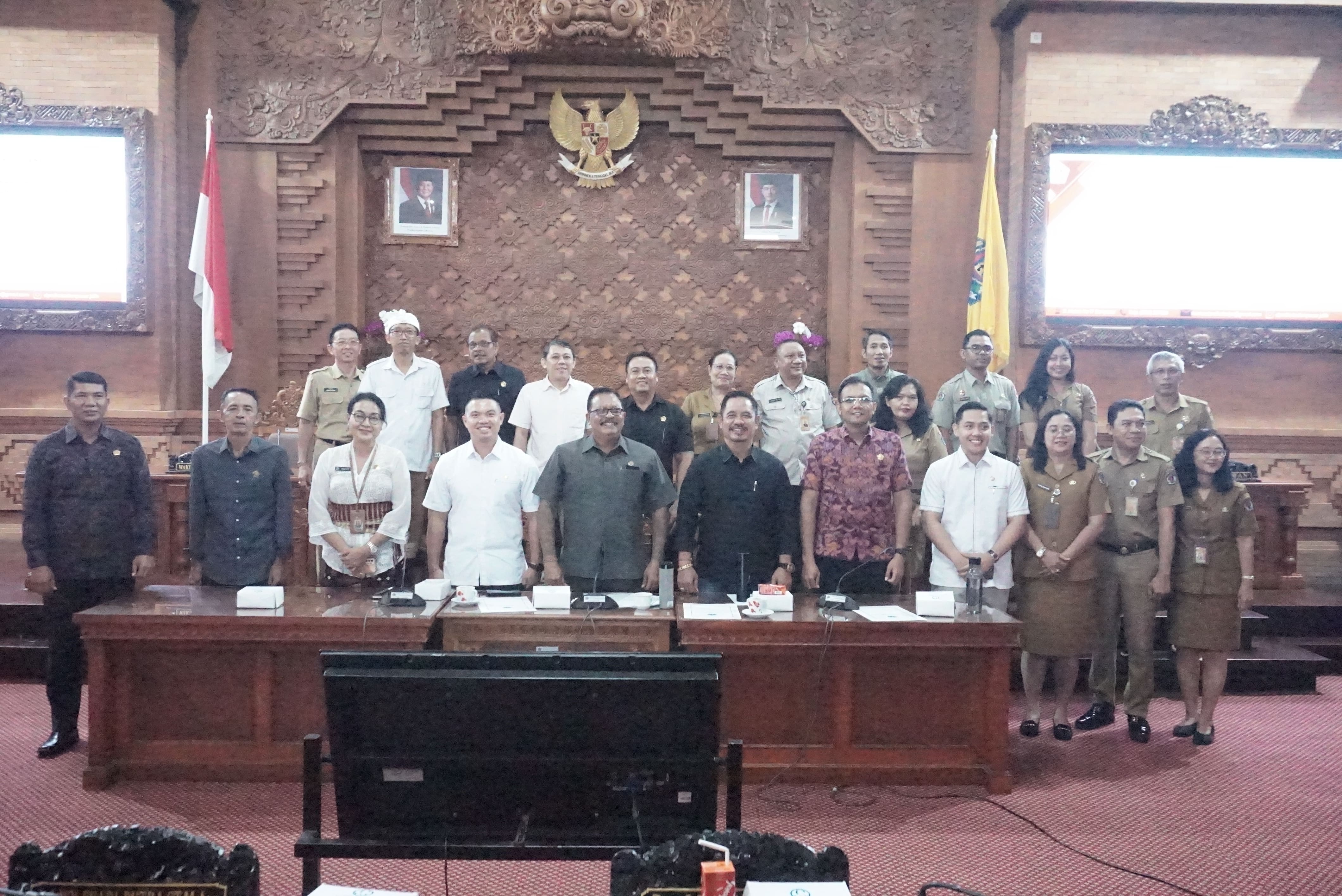 BAPEMPERDA DPRD KOTA DENPASAR SETUJUI 3 (TIGA)  RANCANGAN PERATURAN DAERAH DILUAR PROPEMPERDA 2025 UNTUK DIBAHAS
