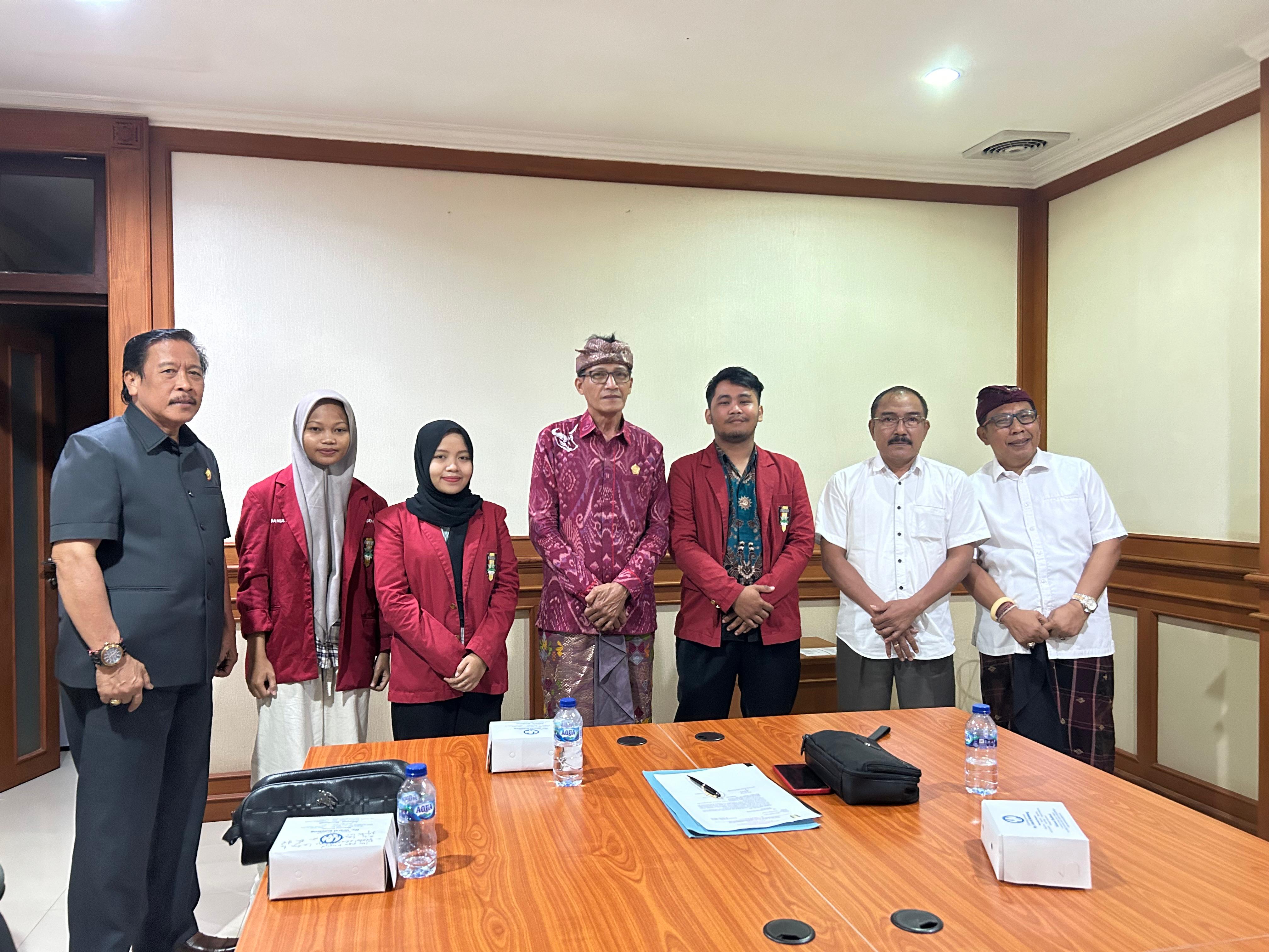 SAMPAIKAN HASIL RAKORNAS IMM 2025, DPD IMM BALI MELAKSANAKAN AUDENSI KE DPRD KOTA DENPASAR
