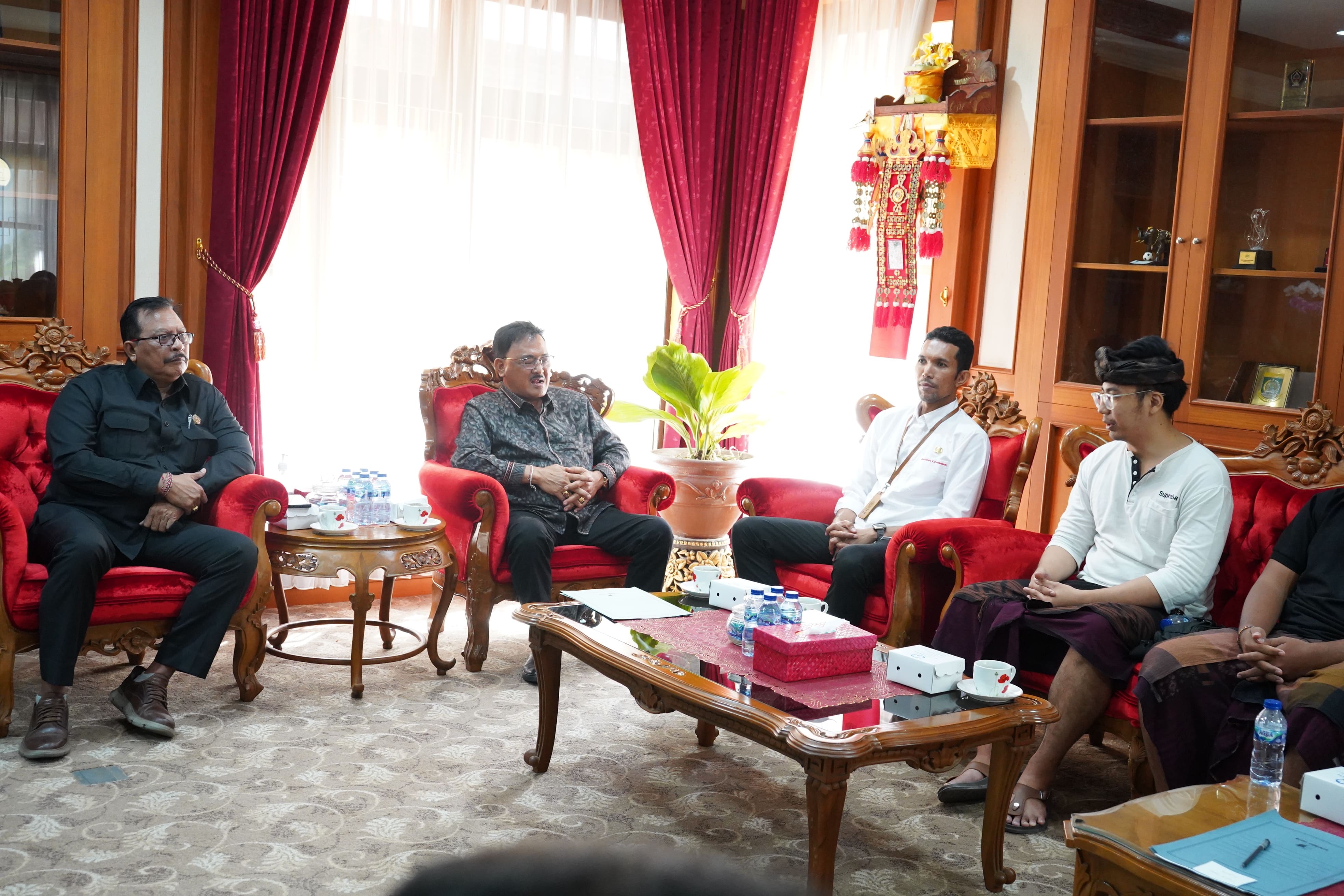 KETUA DPRD TERIMA AUDENSI TERKAIT PENYELENGGARAAN PANJER FESTIVAL