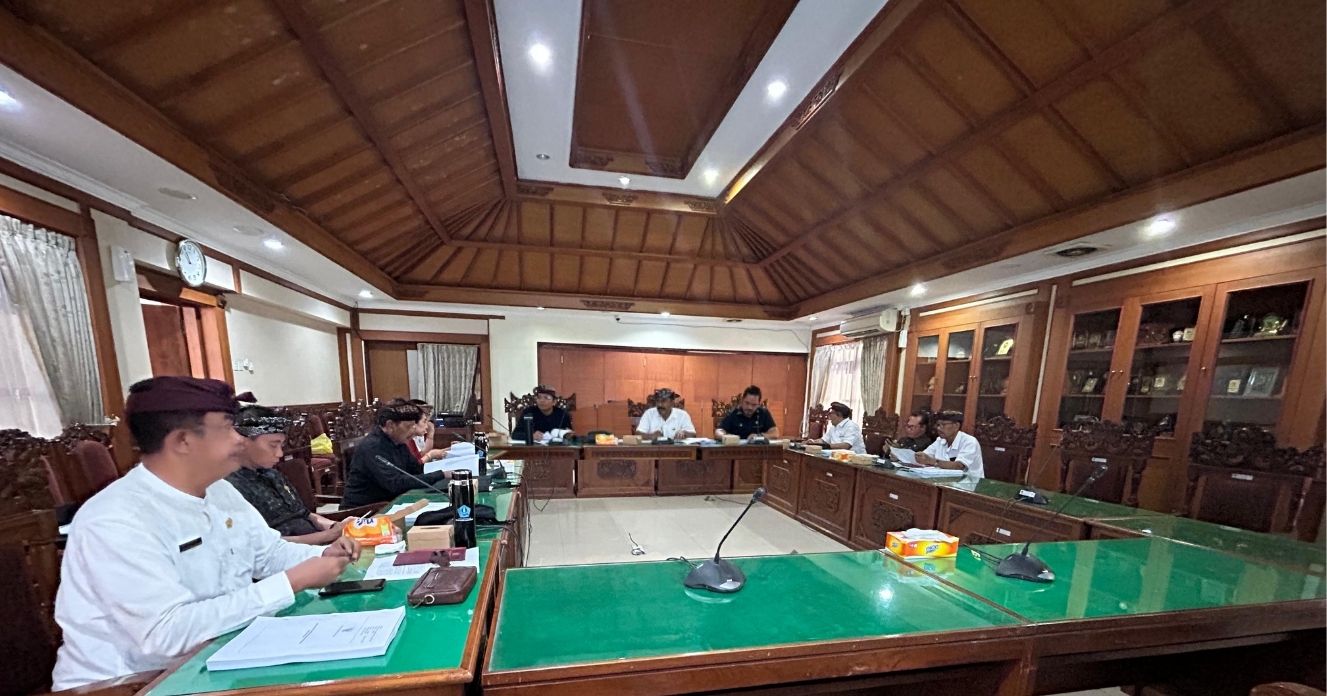 PANSUS I MULAI PEMBAHASAN RANPERDA TENTANG GRAND DESIGN PEMBANGUNAN KEPENDUDUKAN TAHUN 2025-2045