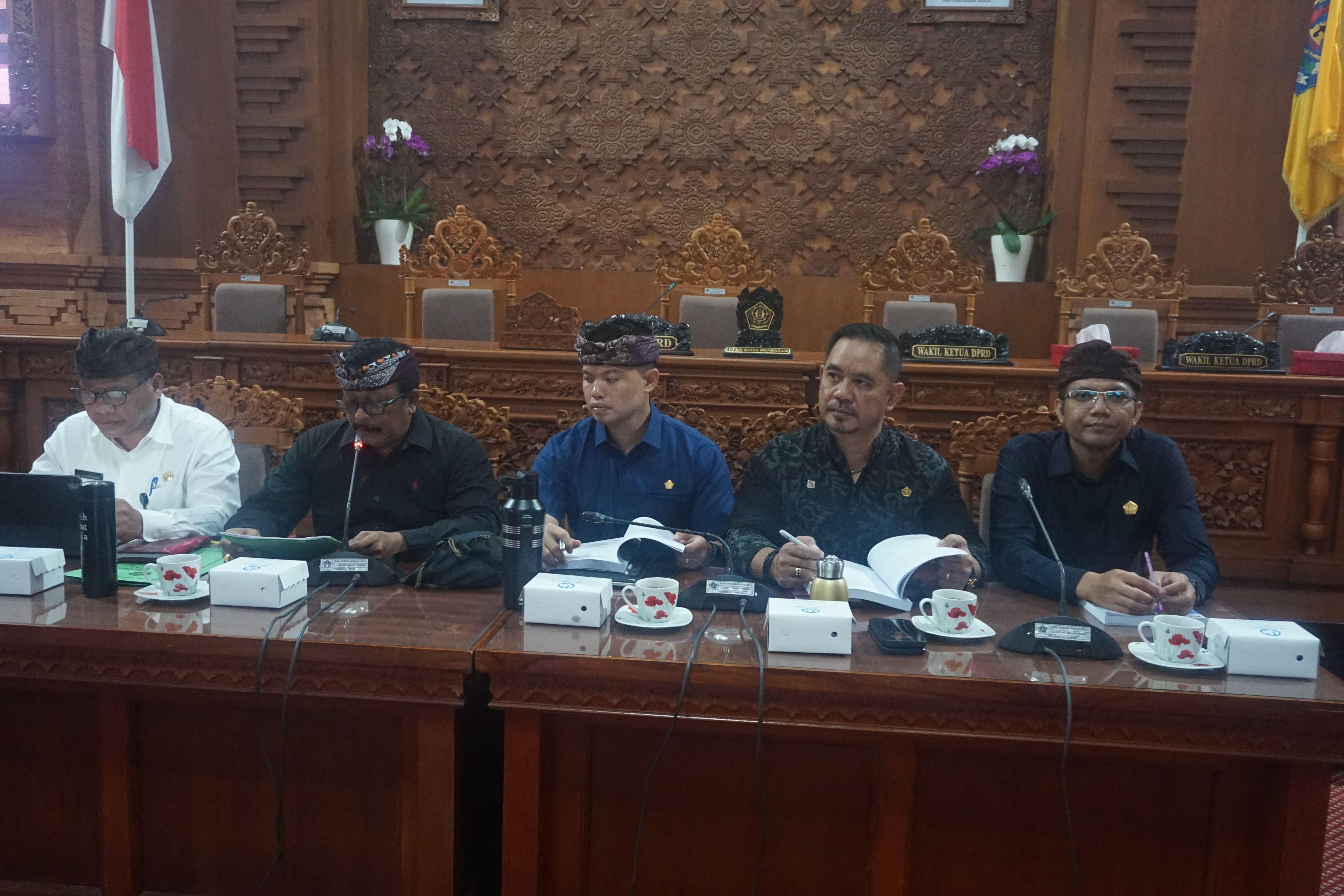 BAHAS RPJMD KOTA DENPASAR 2025-2029, DEWAN MENGINGATKAN PENTINGNYA BASIS DATA DAN TRANSPARANSI SERTA PROGRAM TEPAT SASARAN