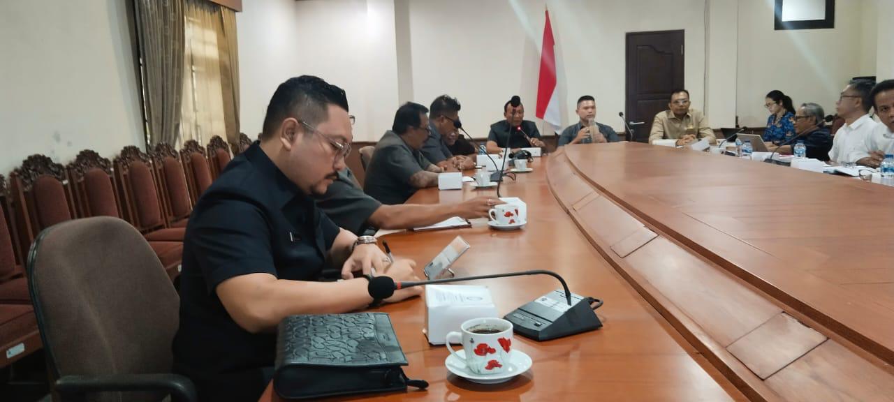 SOAL SJUT, DEWAN: PASTIKAN SEMUA OPERATOR MAU MIGRASI