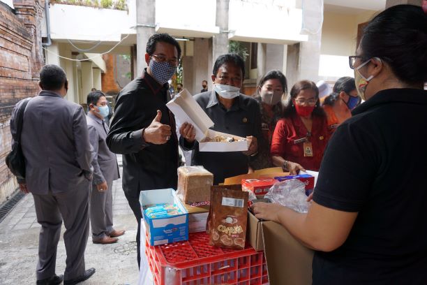 I Gusti Ngurah Gede : ANGGOTA DPRD PUNYA TANGGUNG JAWAB MENYERAP  PRODUK LOKAL BALI
