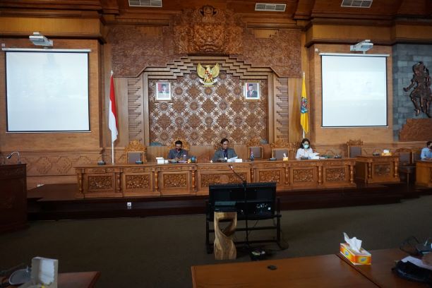 RAPAT KERJA KE-4 PANSUS X DPRD KOTA DENPASAR