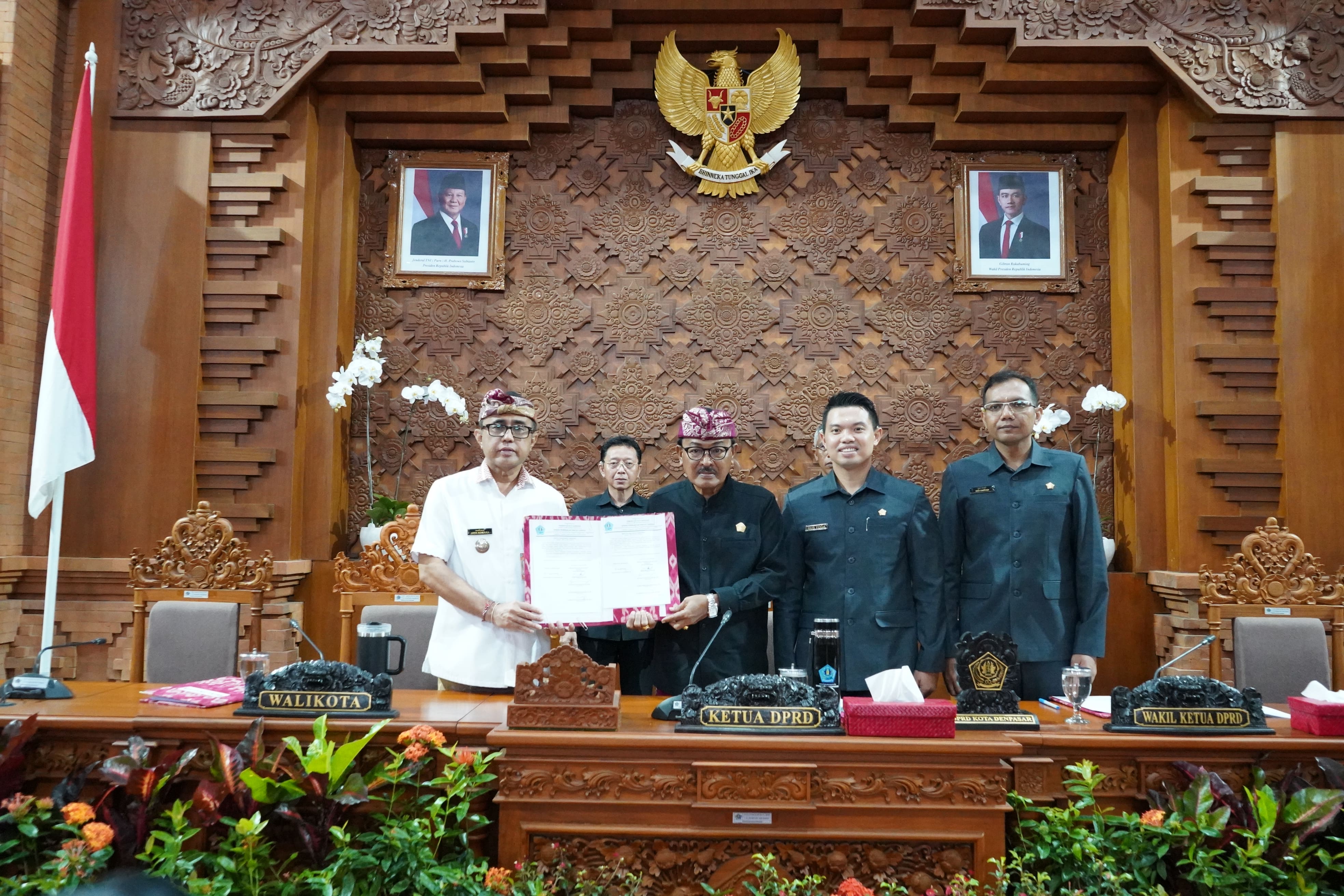 WALIKOTA DENPASAR SAMPAIKAN LAPORAN KETERANGAN PERTANGGUNG JAWABAN (LKPJ) TAHUN ANGGARAN 2025